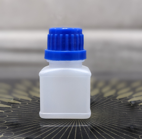 Chai HDPE 20ml 3 lớp Ø21